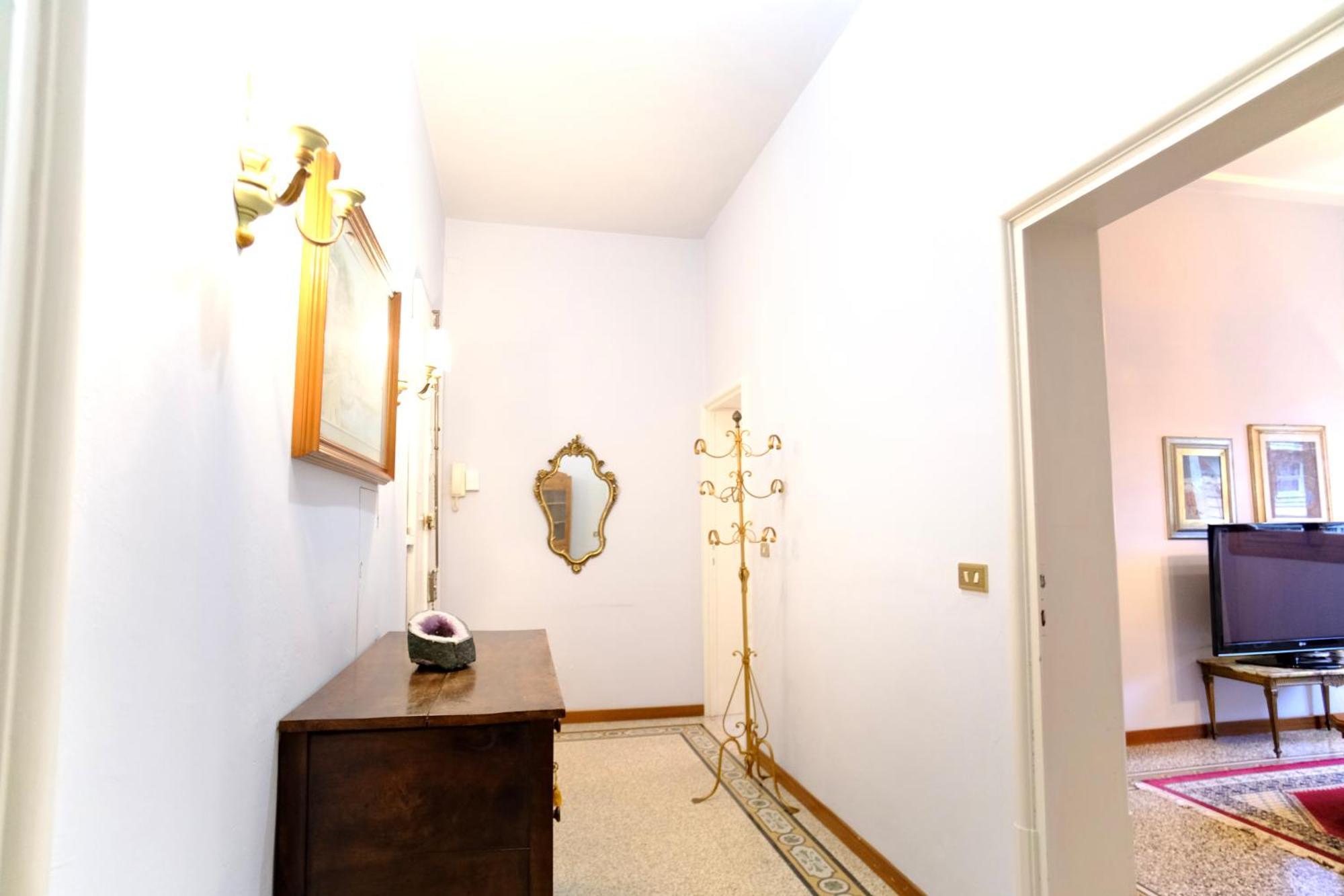 Boccaccio Boutique Apartment Флоренция Экстерьер фото