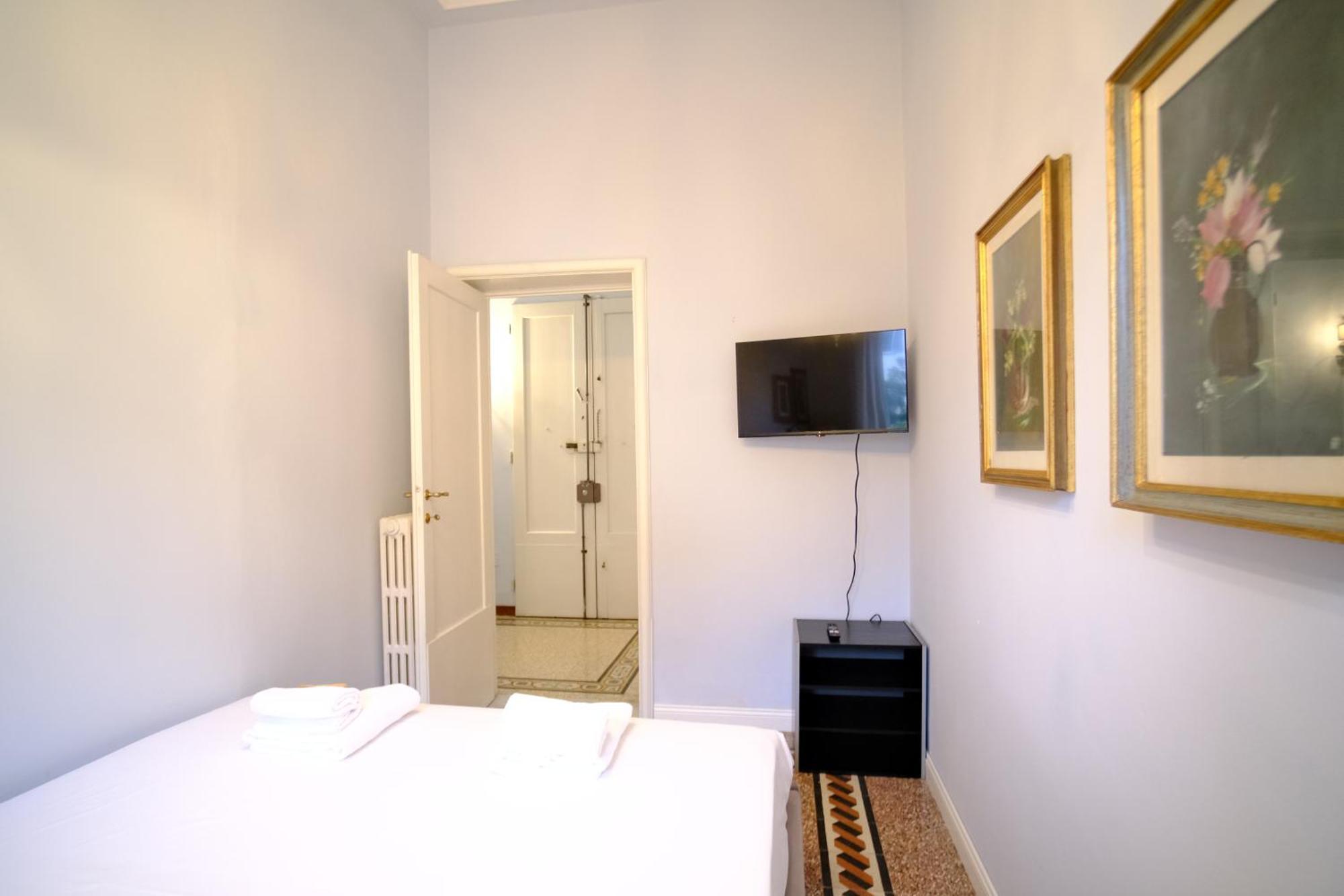 Boccaccio Boutique Apartment Флоренция Экстерьер фото